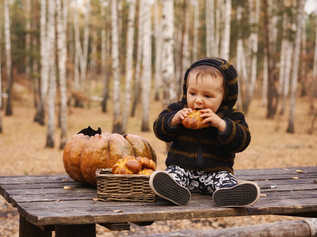 Les bienfaits de la nature et des sorties en plein air pour bébé