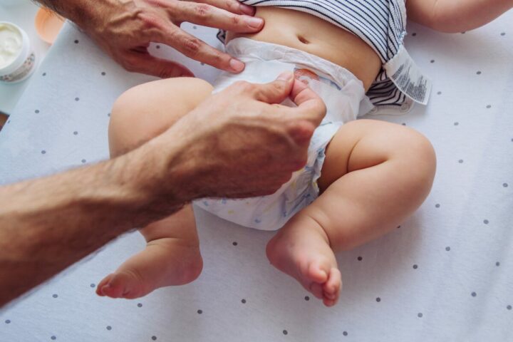 Couches lavables ou couches jetables, quel choix pour bébé ?