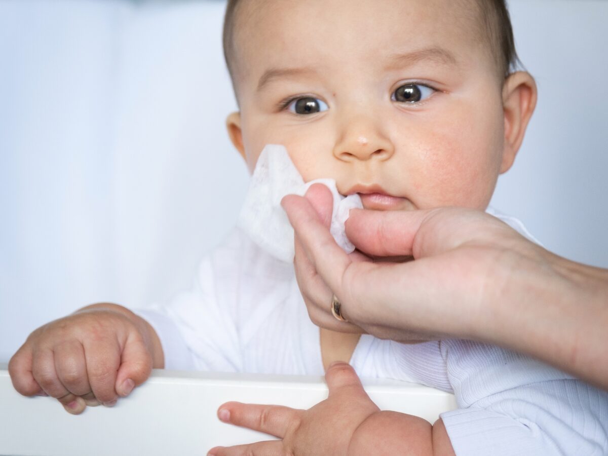 La gestion des rougeurs autour de la bouche de bébé dues à la salivation