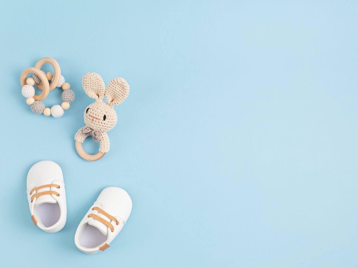 Les premières chaussures de bébé : à quel moment les choisir et comment bien s’y prendre ?